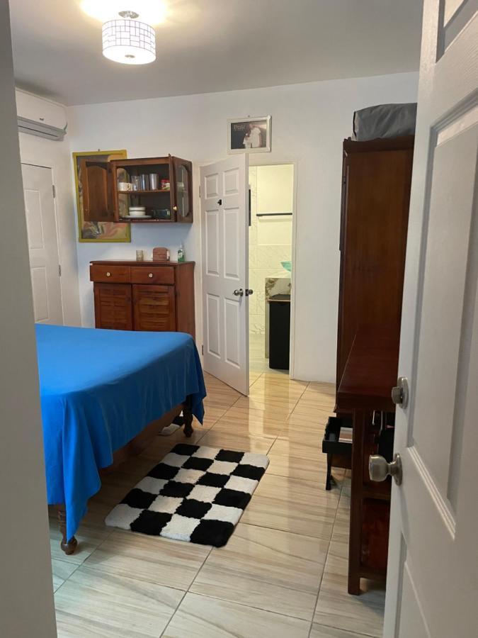 Centrally Located Room - 5 Port Antonio Exteriér fotografie